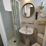 The Originals Access, Le Canter Hotel