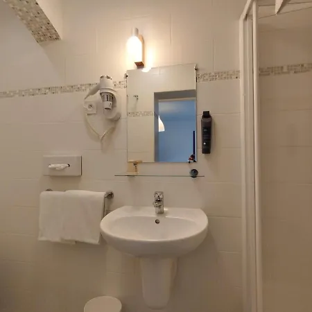 The Originals Access, Le Canter 2*