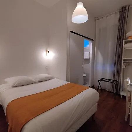 Hotel The Originals Access, Le Canter 2*