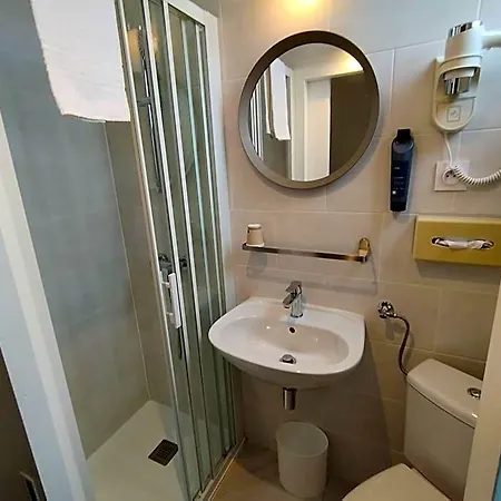 The Originals Access, Le Canter Hotel