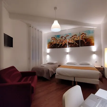 Hotel The Originals Access, Le Canter