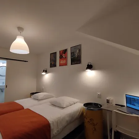 Hotel The Originals Access, Le Canter 2*
