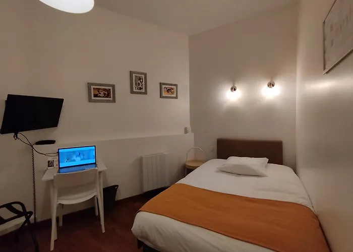 The Originals Access, Le Canter Hotel