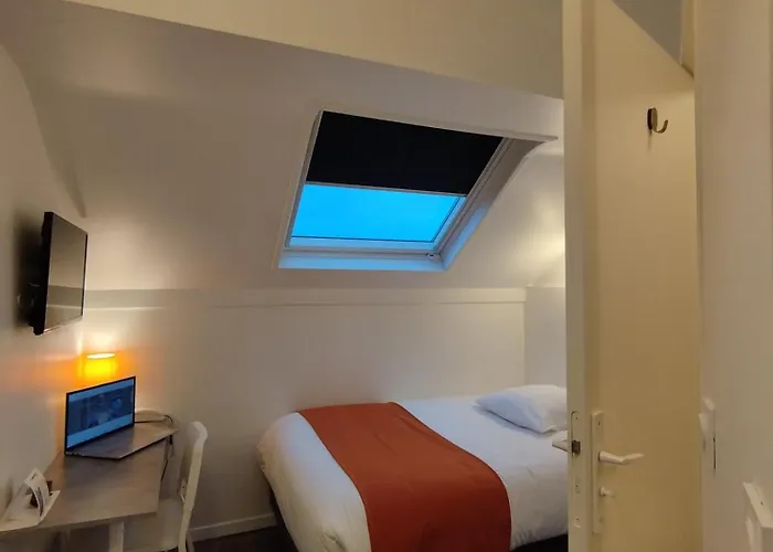 Hotel The Originals Access, Le Canter