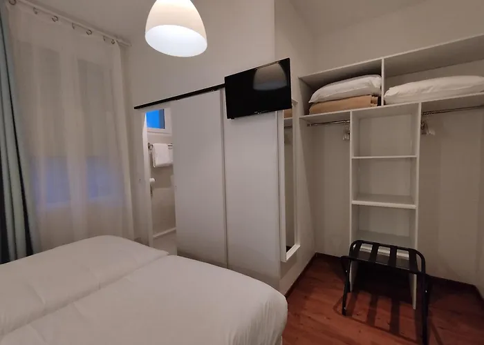 Hotel The Originals Access, Le Canter